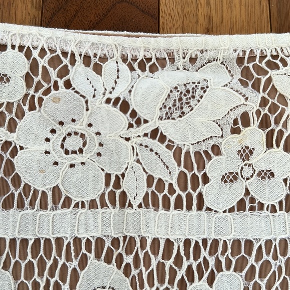 For love and lemons white lace mini skirt - Picture 4 of 5